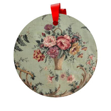 Load image into Gallery viewer, Plywood Ornaments (Round, Berlin)